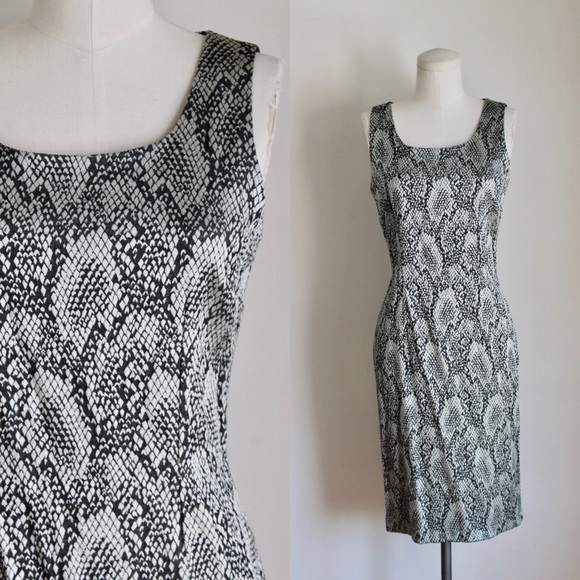 Dresses & Skirts - ⭐️3/$20⭐️Vintage 1990s Snake Skin Print Dress